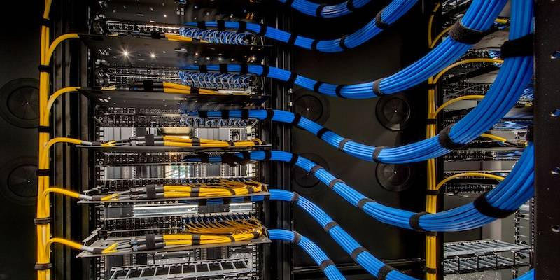 Giới thiệu chi tiết về hạ tầng server tại 123B